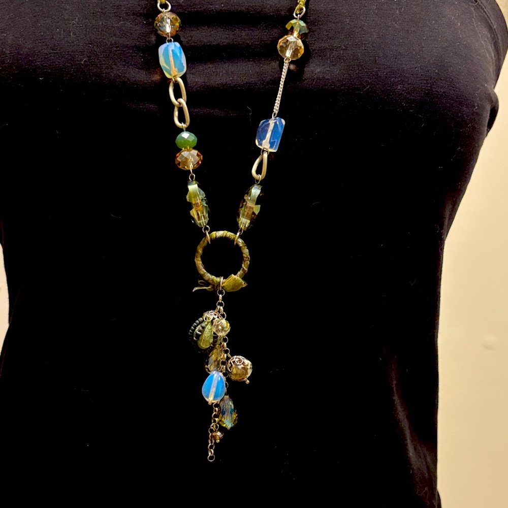 Vintage gorgeous BoHo beaded glass and iridescent necklace